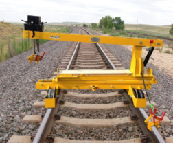 TRANSPORTADOR FERROVIÁRIO